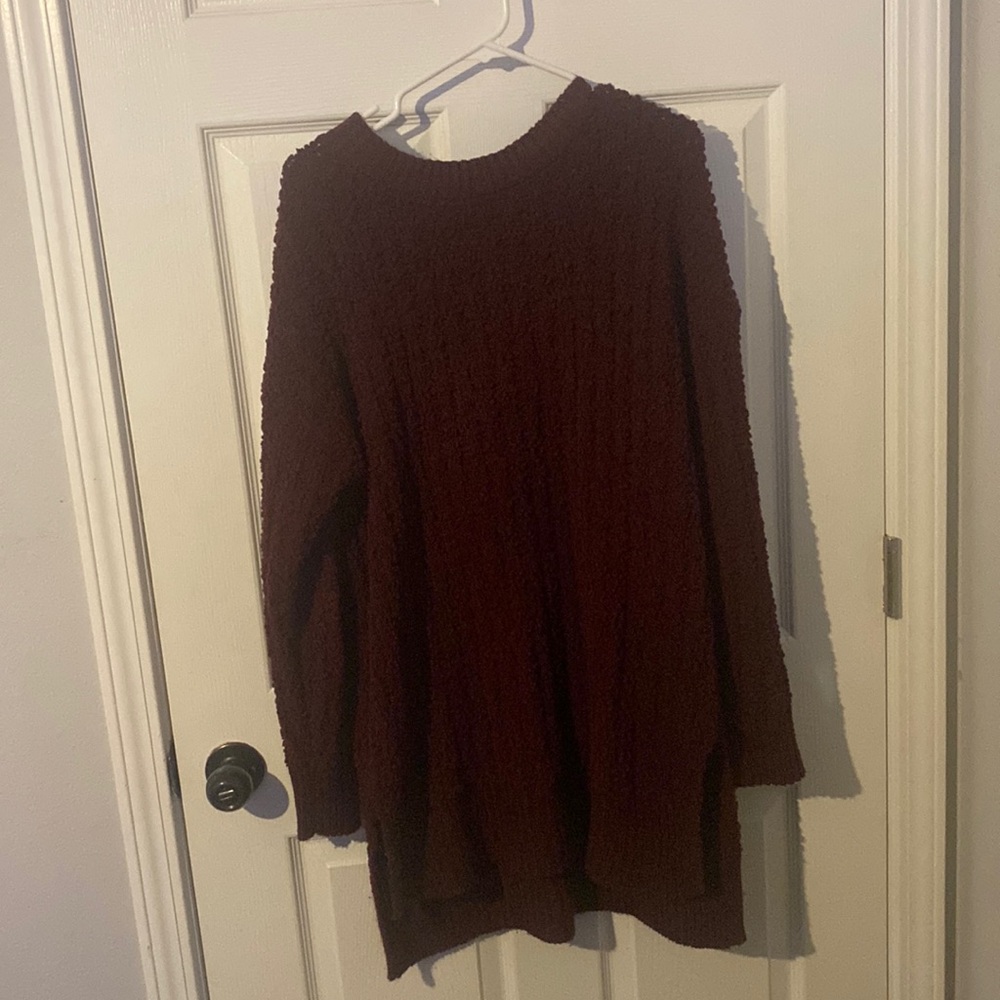 Very soft maroon see through pull over. Looks cute with leggings!!